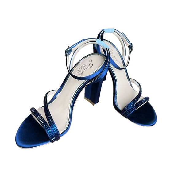 Jewel Badgley Mischka Shoes - NWOT, JEWEL BADGLEY MISCHKA Womens/Shoes/Sandals Size 5